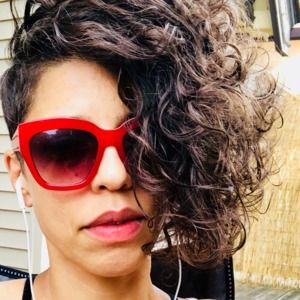 Meet your Posher, Suzanne